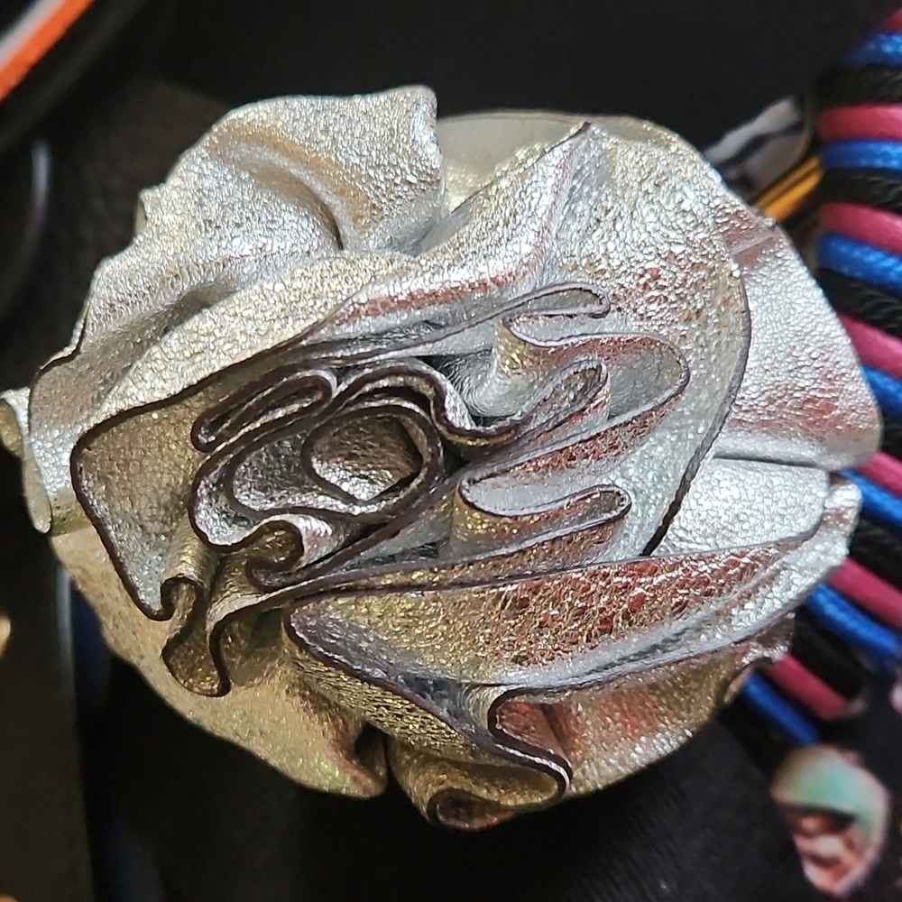 Michael kors silver leather rosettes bag charm